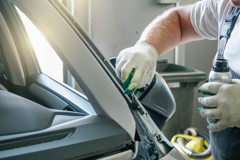 Expert Care That Safely Gets You Back on the Road