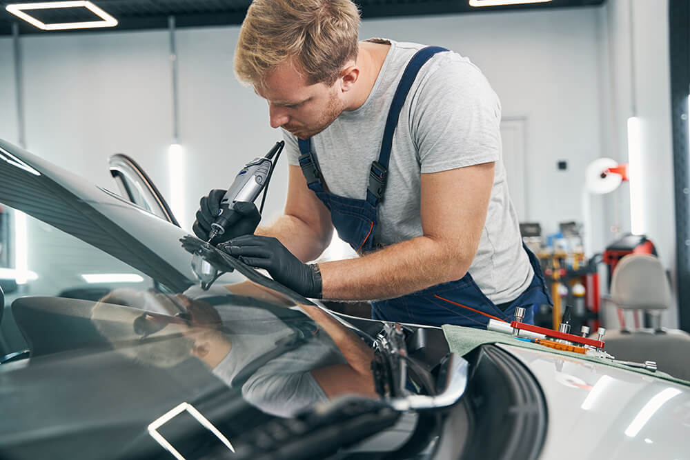 How Long Does It Take to Fix a Windshield Instead of Replacing