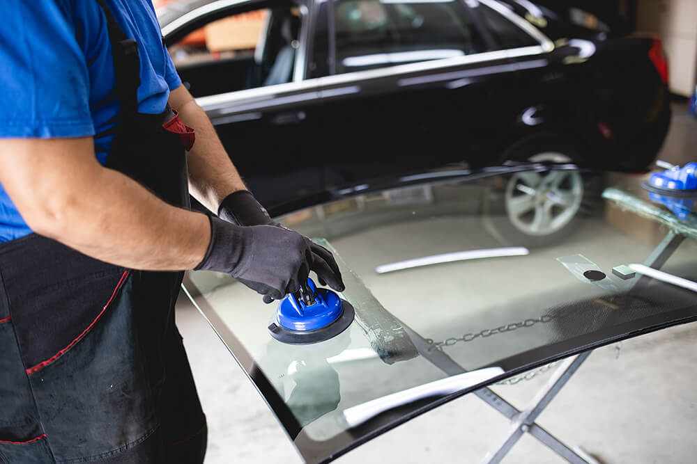 What Happens During a Windshield Replacement